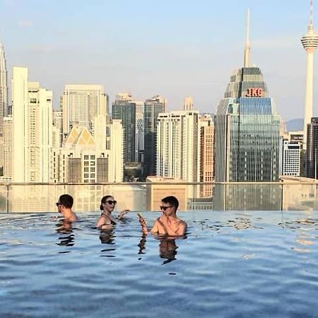 Regalia Suites With Infinity Pool Klcc By Staycation Homes Kuala Lumpur Luaran gambar