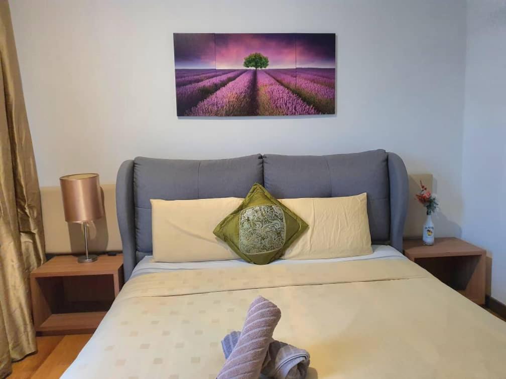 Regalia Suites With Infinity Pool Klcc By Staycation Homes Kuala Lumpur Luaran gambar