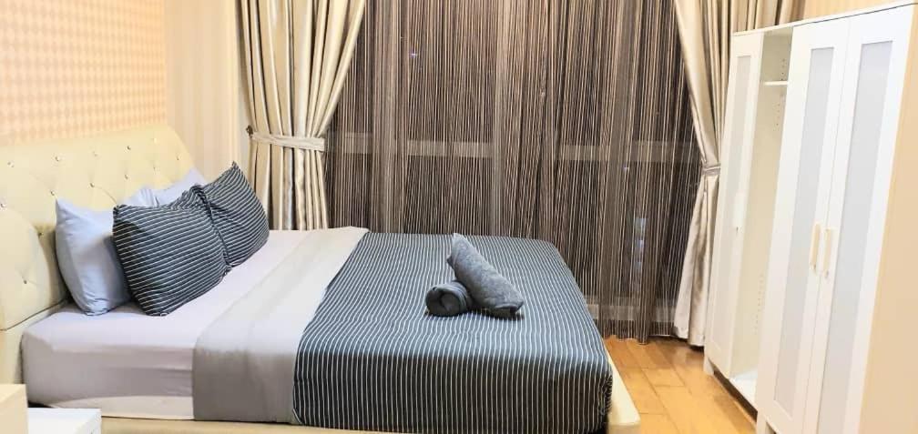 Regalia Suites With Infinity Pool Klcc By Staycation Homes Kuala Lumpur Luaran gambar